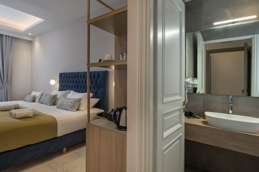 Plaza 1866 Superior City Rooms Deluxe Triple Room (201) 3