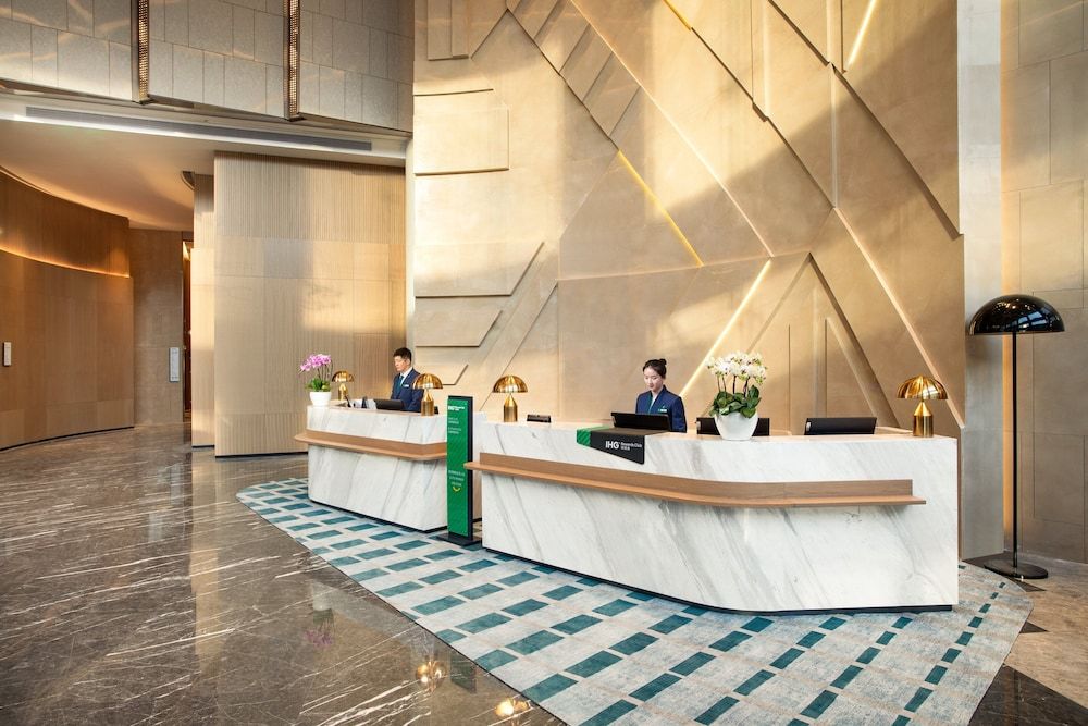 undefined Holiday Inn Shanghai Nanjing Road by IHG 10