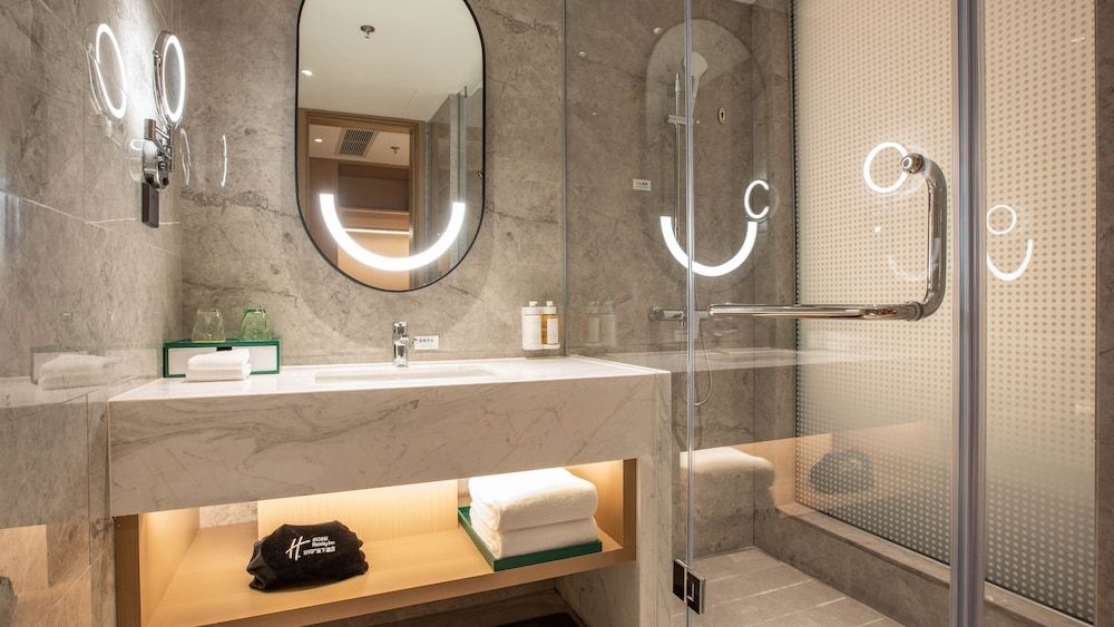 Standard Room, 2 Twin Beds, City View