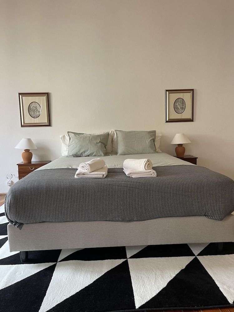 Azulejos Cais Sodré B&B Superior Apartment, Ensuite, City View 2