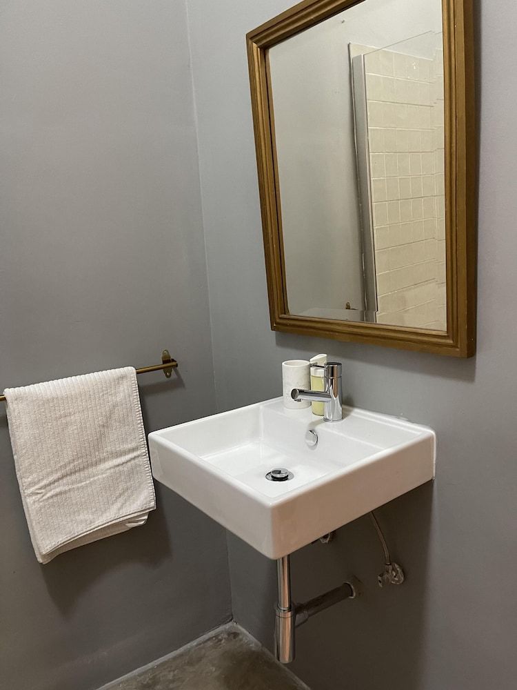 Azulejos Cais Sodré B&B Superior Apartment, Ensuite, City View 4