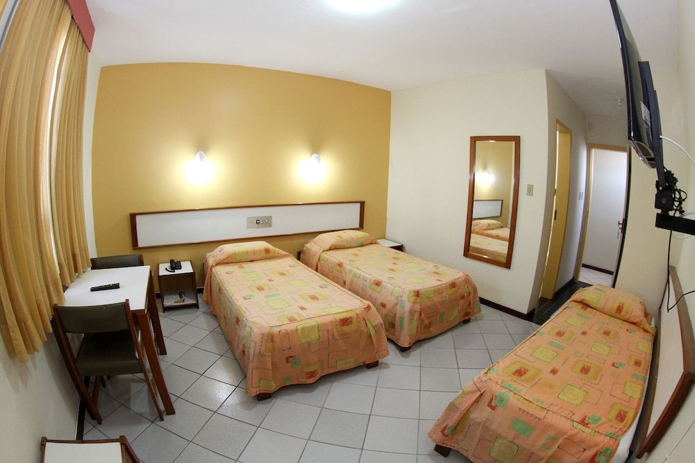 Economy Triple Room, 3 Twin Beds, Non Smoking