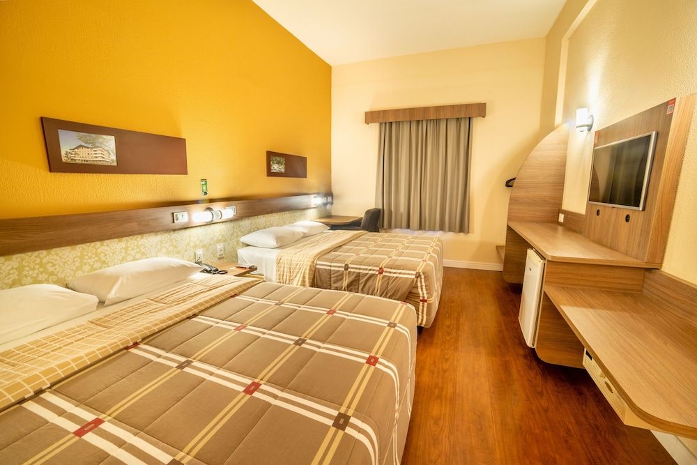 Standard Twin Room, 2 Double Beds