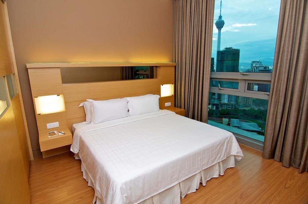 Deluxe Studio Suite, 1 King Bed, Non Smoking
