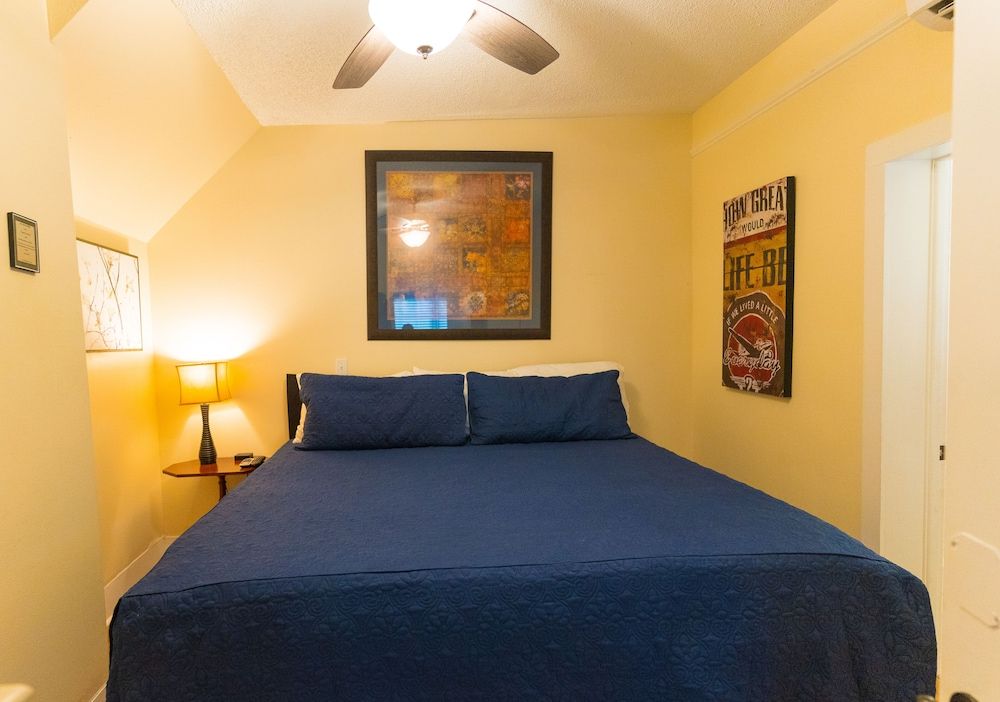 The Heirloom Inn Studio, Non Smoking (Emerald) 3