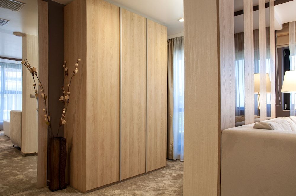 Family Hotel Business Club Luxury Room 3