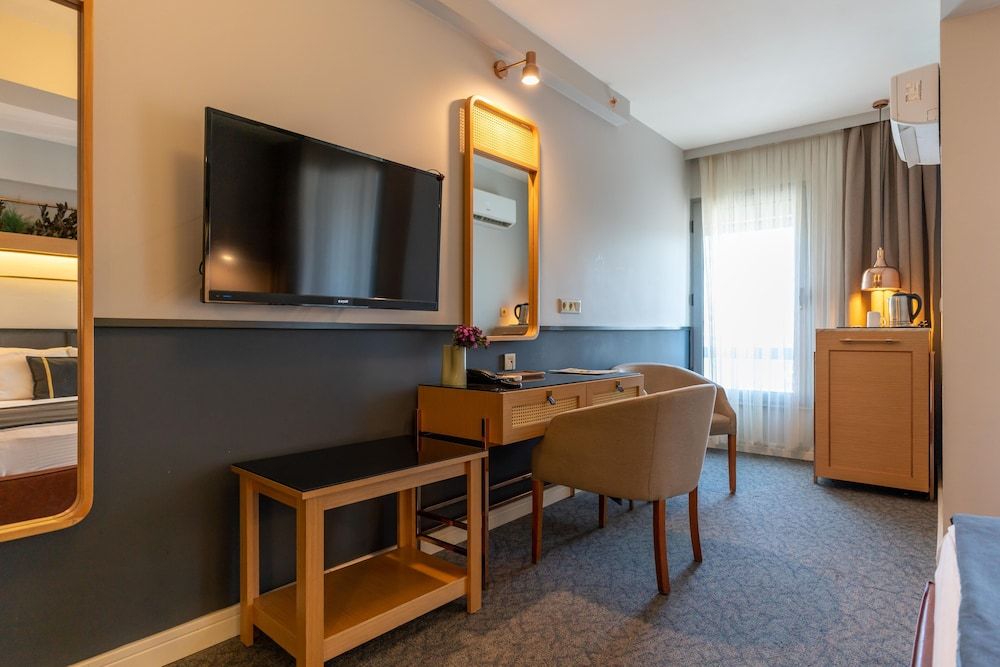 Viva La Vita Hotel Bornova Deluxe Room 19