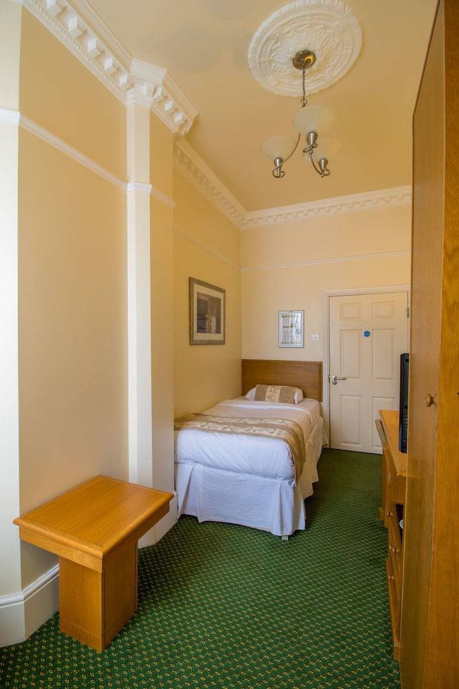 A Park View Hotel Superior Single Room