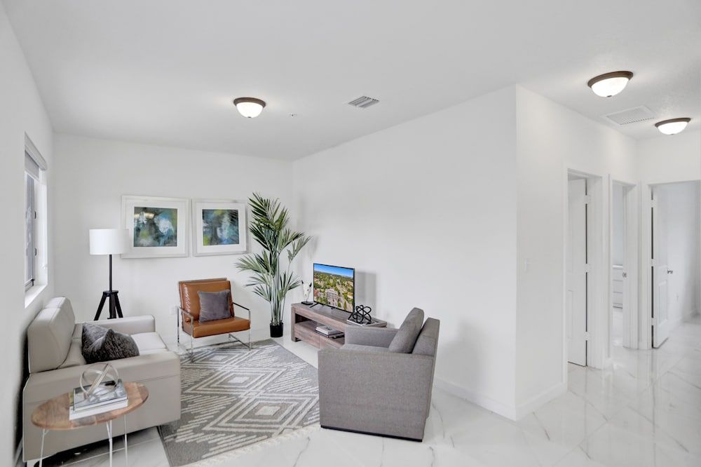 Renzzi Wynwood Apartments