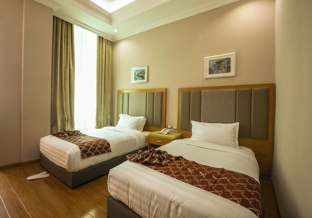 undefined New Day Hotel 6
