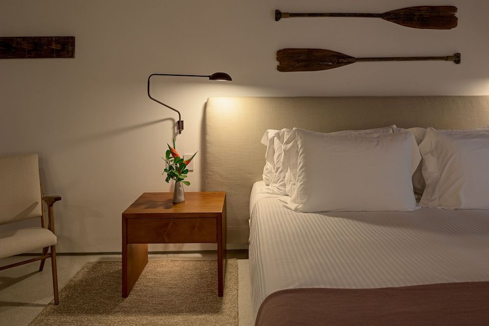 Deluxe Bungalow, 1 King Bed, Garden View
