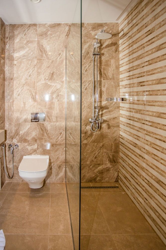 Hotel Palais Royal Economy Single Room 4