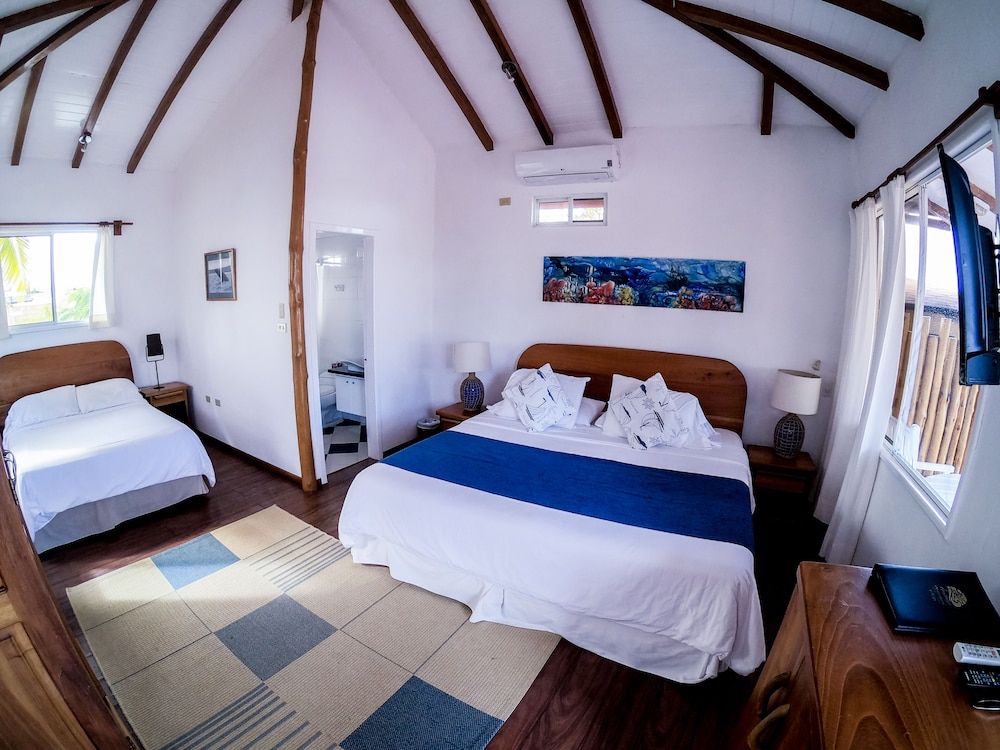 Angermeyer Waterfront Inn