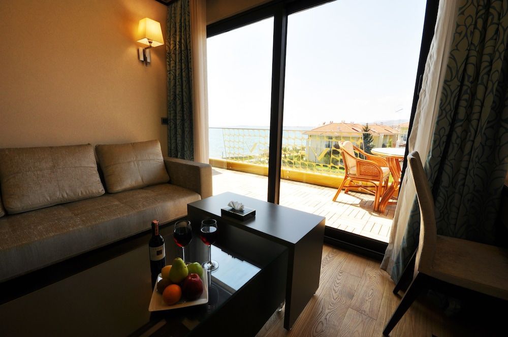 Venüs Termal Butik Otel Deluxe Suite, Sea View 4
