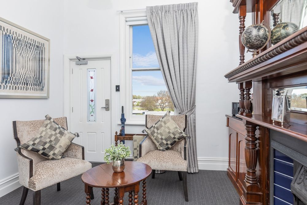 Delgattie Estate Hay Suite 5