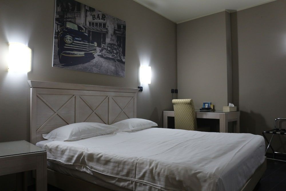Hotel Garibaldi Superior Double or Twin Room, Non Smoking 2