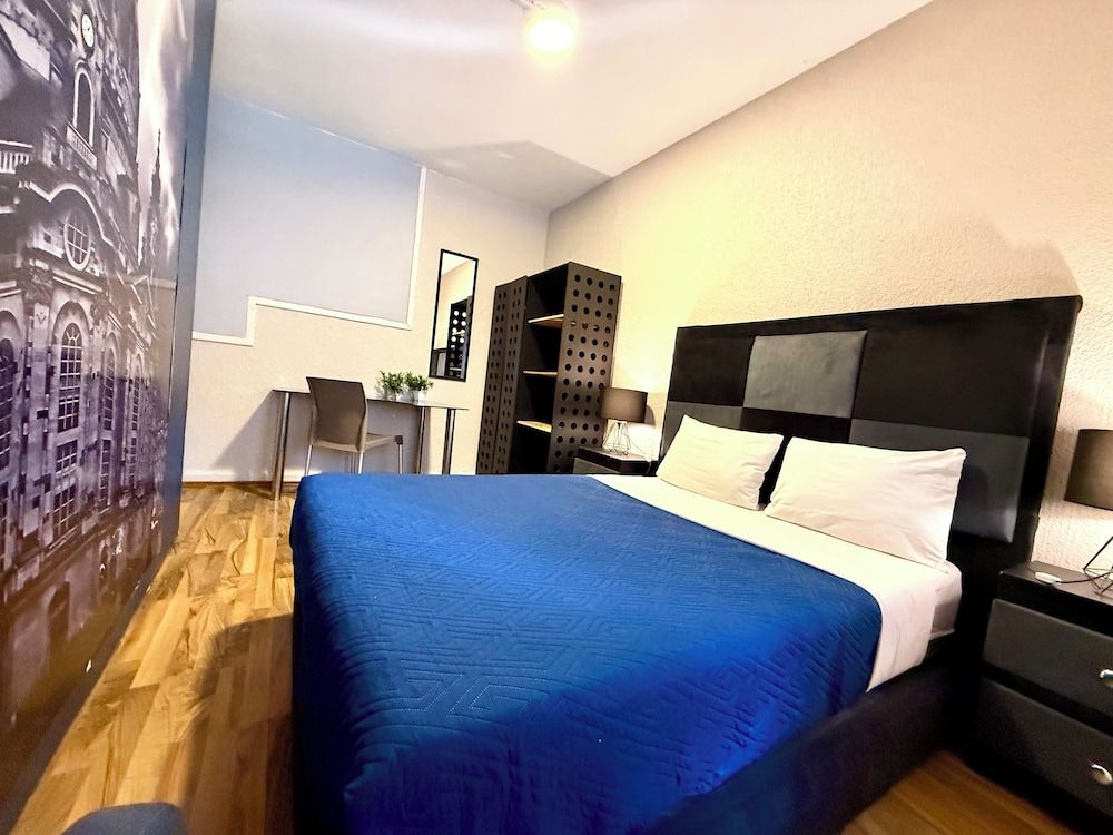 undefined RMS Hostal - Condesa 10