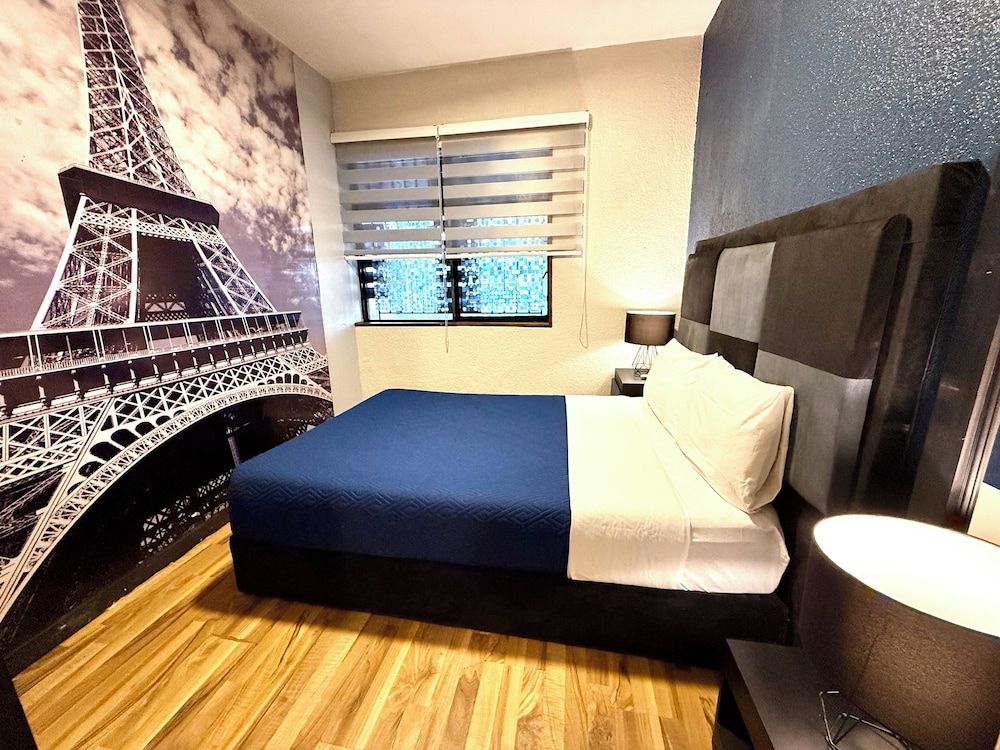 RMS Hostal - Condesa Basic Double Room