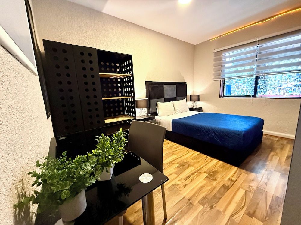 undefined RMS Hostal - Condesa 2