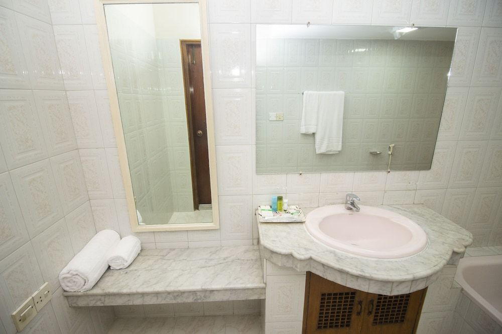 Hotel Suite Palace Deluxe Double Room 6