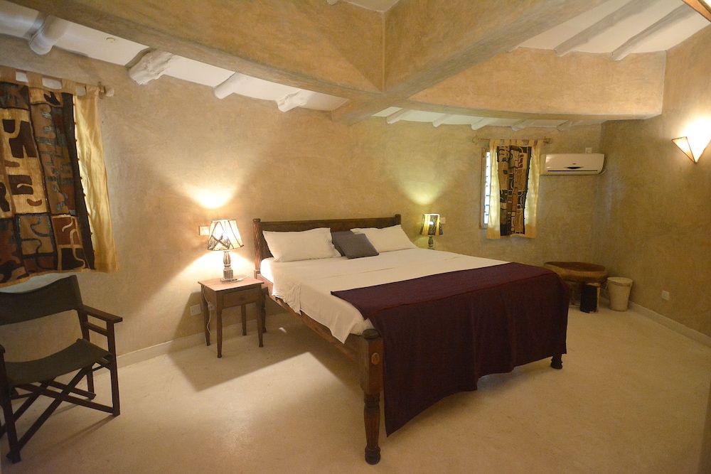 Comfort Villa, 2 Bedrooms, Pool Access, Garden View (SIMBA JIKE)