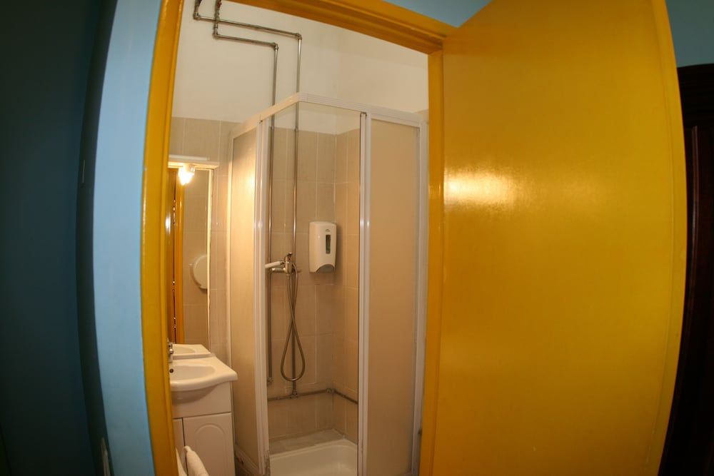 Mana Guest House Double Room, Private Bathroom 5