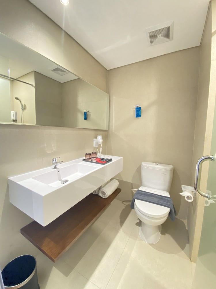 Grand Zuri Ketapang Superior Twin Room 7
