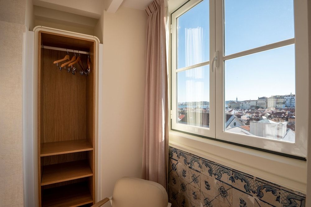 Memoria Lisboa FLH Hotels Superior Double Room 8