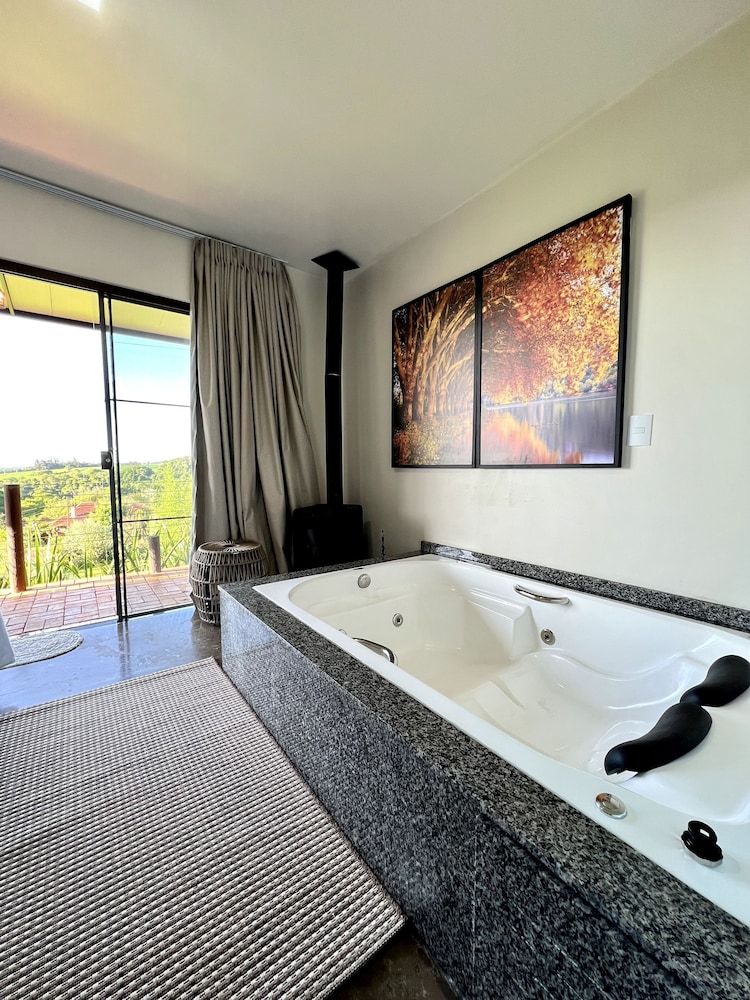 Deluxe Studio Suite