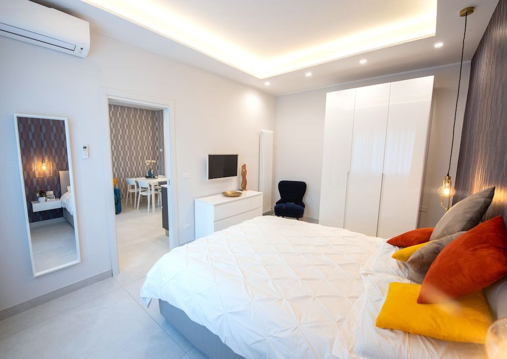 undefined Napoli City Center - Appartamenti e Camere 7