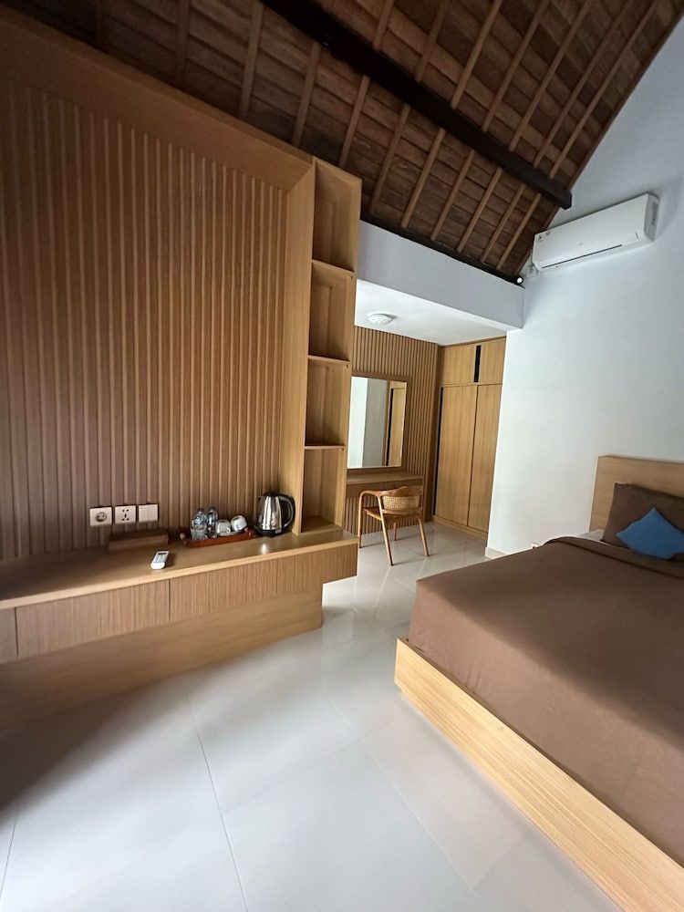 Elite Room