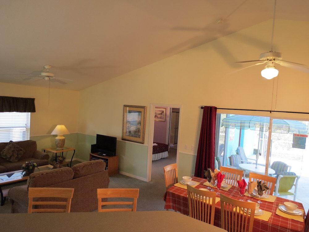 House, 4 Bedrooms
