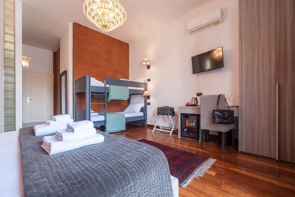 Superior Quadruple Room, Multiple Beds, City View