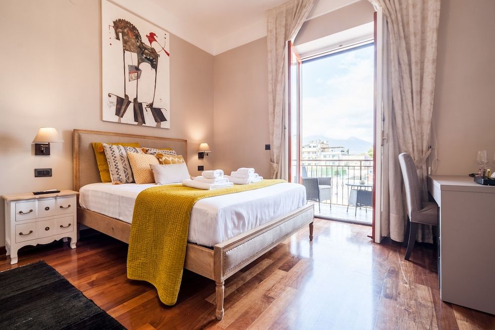 Luxury Triple Room, Multiple Beds, City View