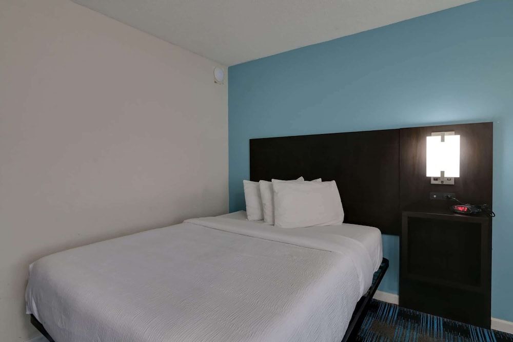 Room, 1 Queen Bed, Non Smoking