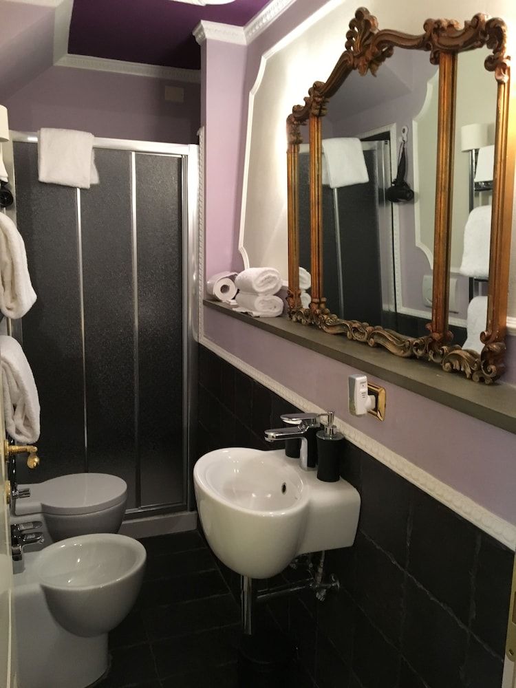 Mr. My Resort Standard Double Room 4