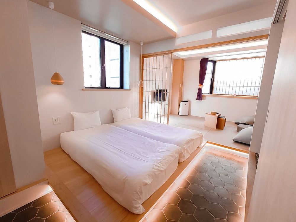 Superior Room, Multiple Beds, Non Smoking, Bathtub