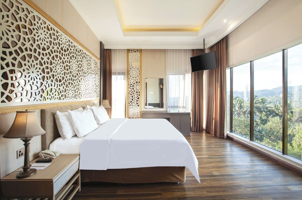 The Green Peak, ARTOTEL Curated Suite Room