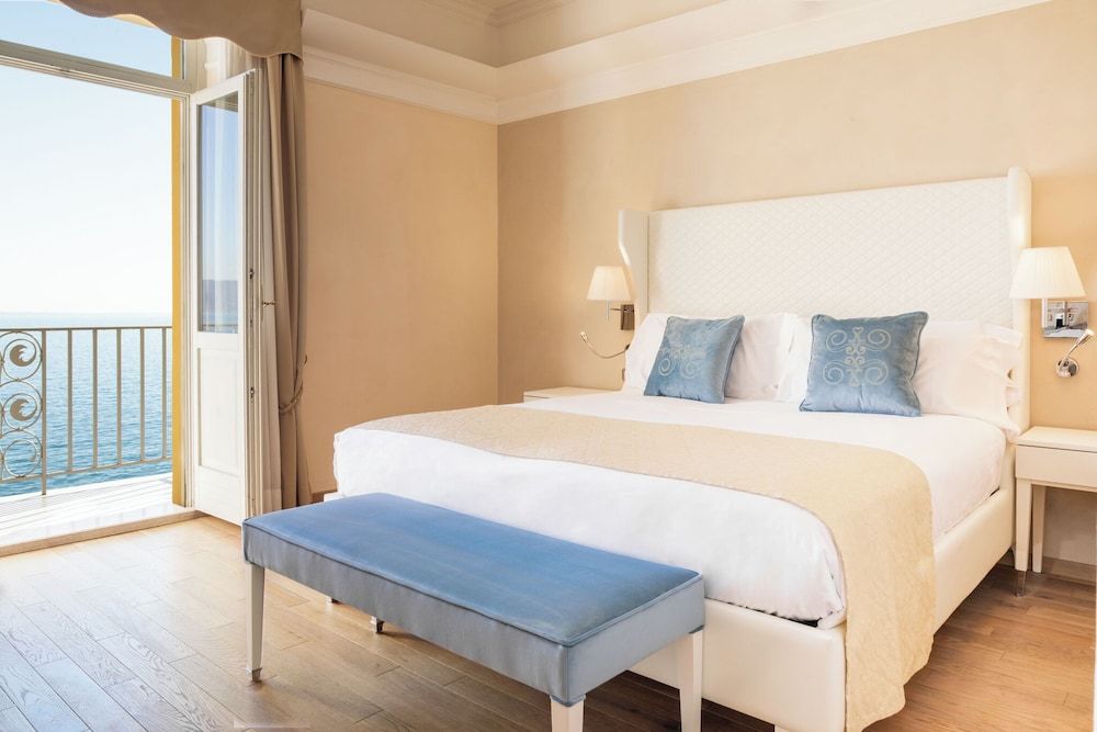 Superior Room, Lake View with balcony or terrace