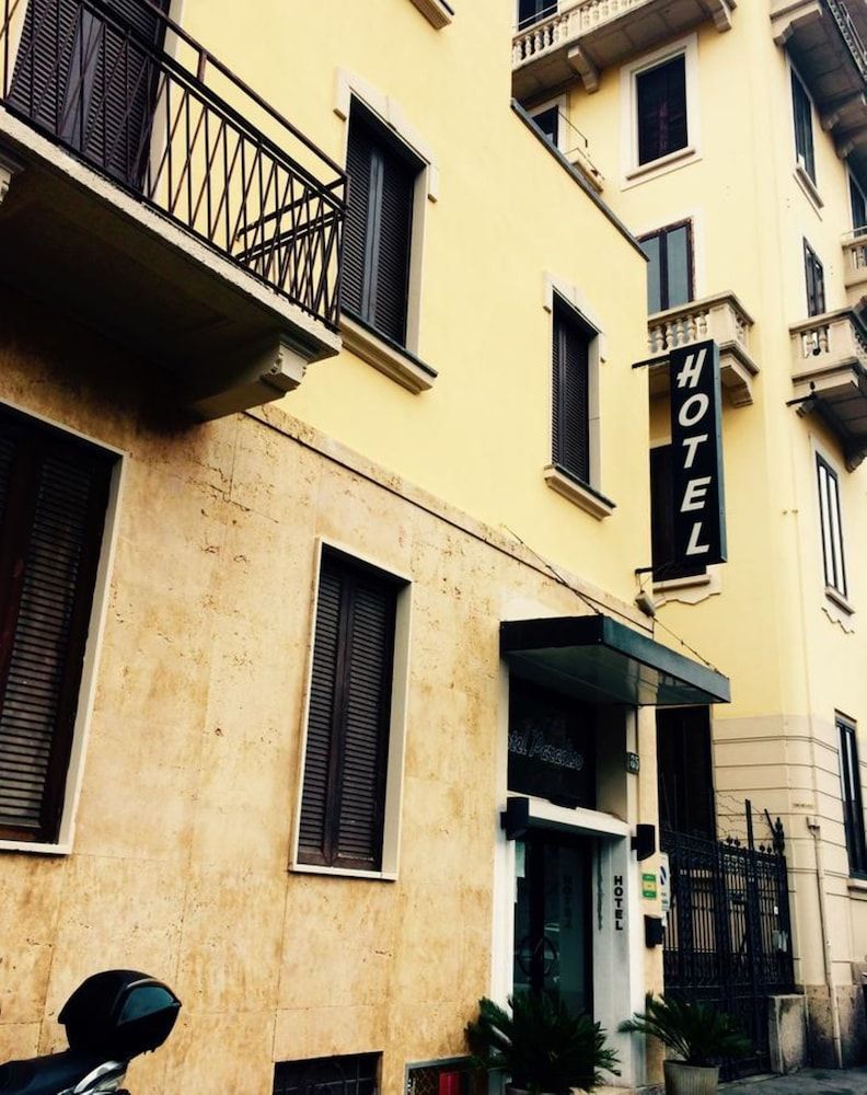 undefined Hotel Paradiso 5