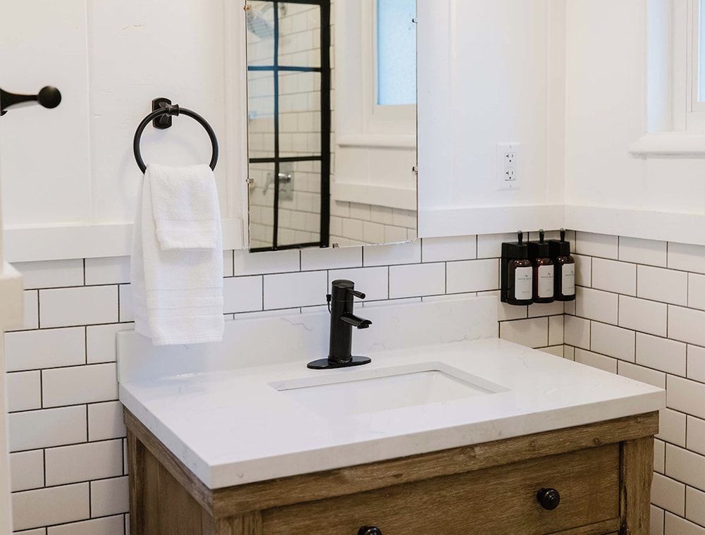 Grand Pine Cabins Standard Double Queen 6