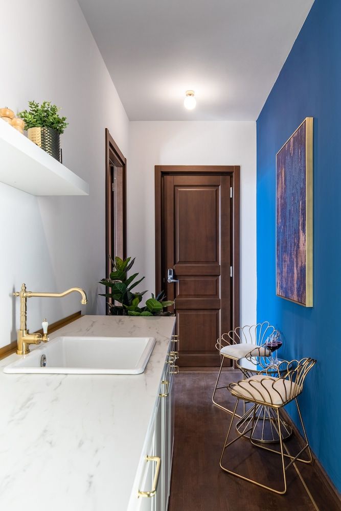 HOLT Old Town Luxury Studio Suite, 1 Queen Bed, Kitchen 22