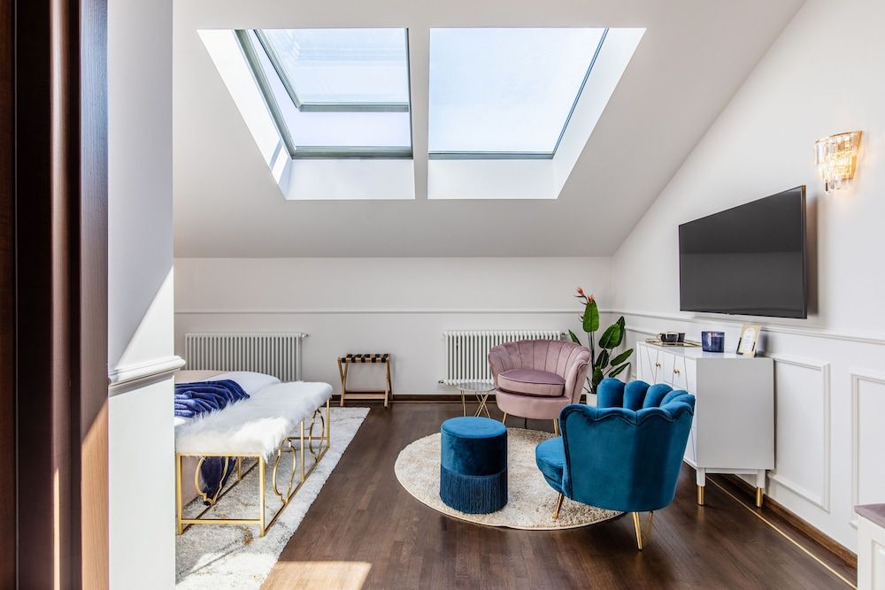 HOLT Old Town Luxury Studio Suite, 1 Queen Bed, Kitchen 34