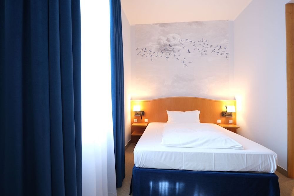 Hotel Das Lola Single Room 2