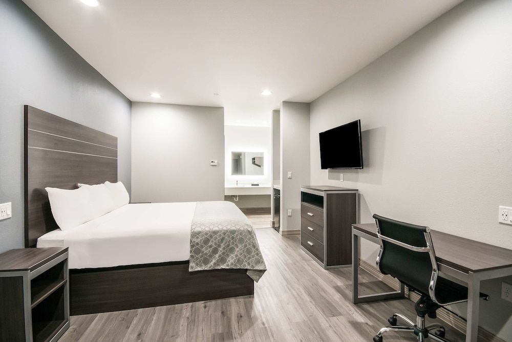 Americas Best Value Inn & Suites NE Houston Downtown I-610