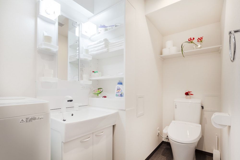 ARlis house Shin Osaka North Superior Twin Room, Non Smoking 7