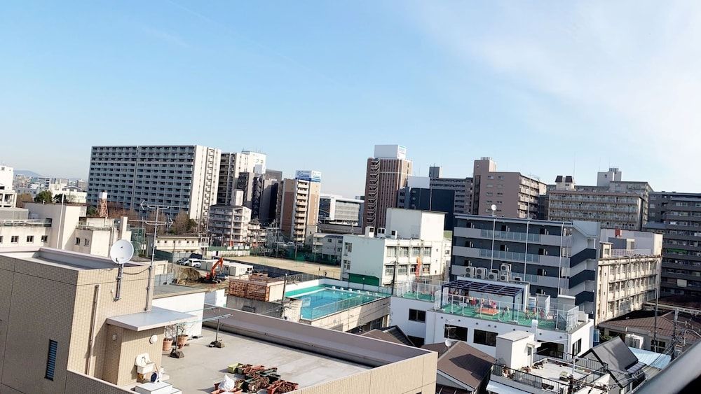 ARlis house Shin Osaka North Superior Twin Room, Non Smoking 3