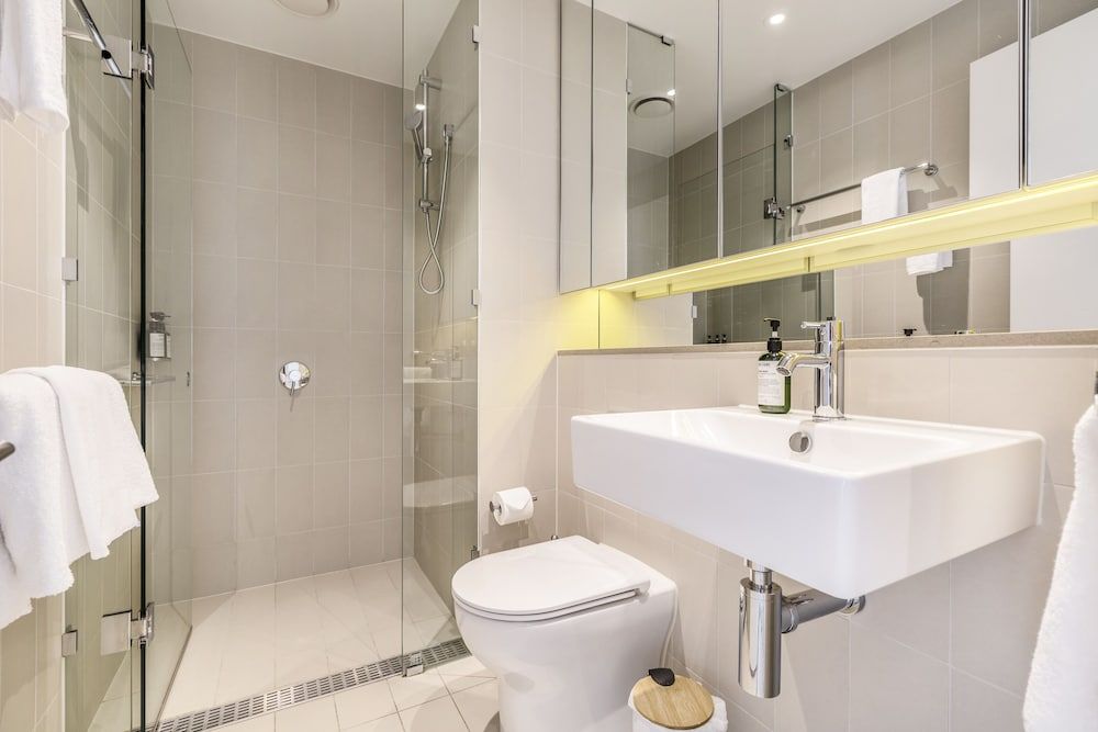 Kula Docklands Superior Apartment, 2 Bedrooms 12