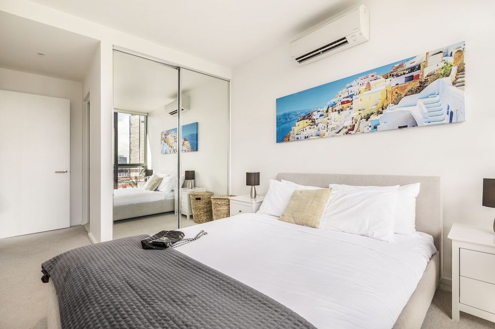 Kula Docklands Superior Apartment, 2 Bedrooms 6