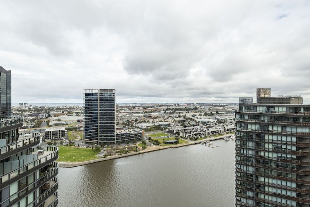 Kula Docklands Premium Apartment, 1 Bedroom 4